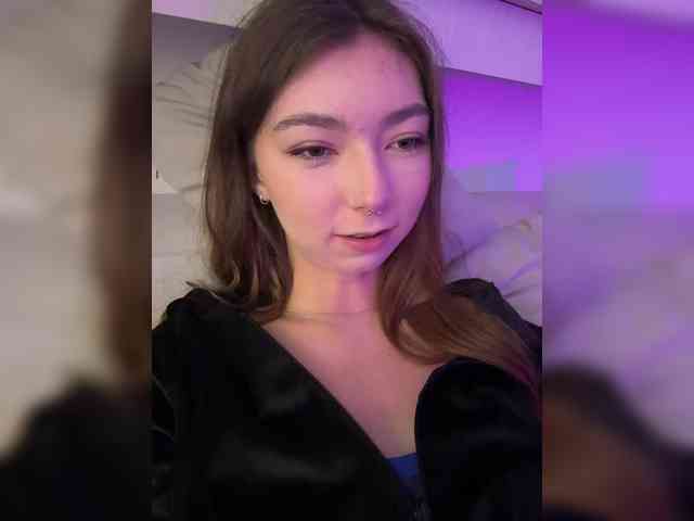 ShyAlya webcam