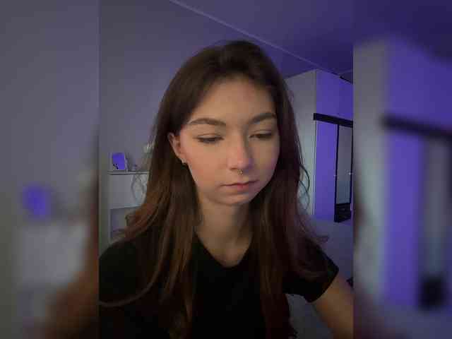 ShyAlya webcam