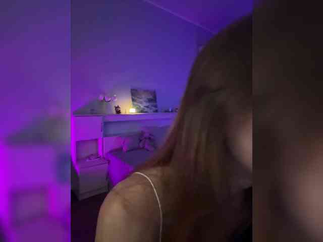 ShyAlya webcam