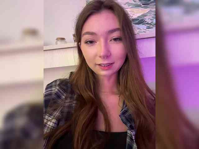 ShyAlya webcam
