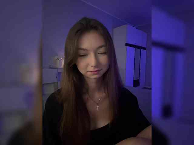 ShyAlya webcam