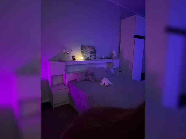 ShyAlya webcam