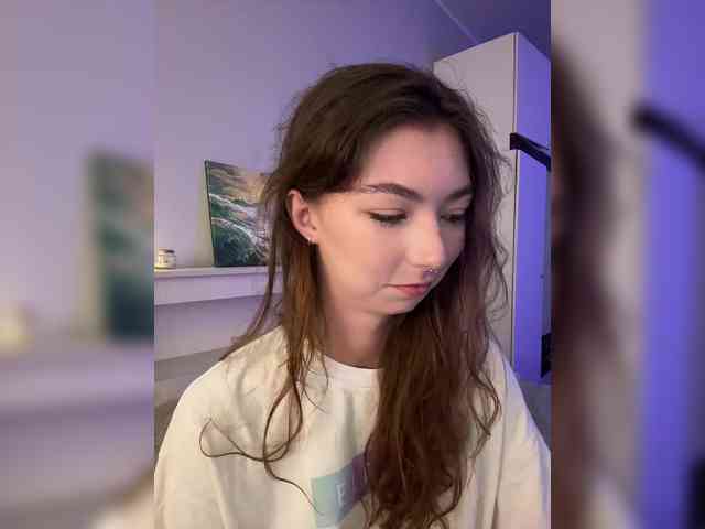 ShyAlya webcam