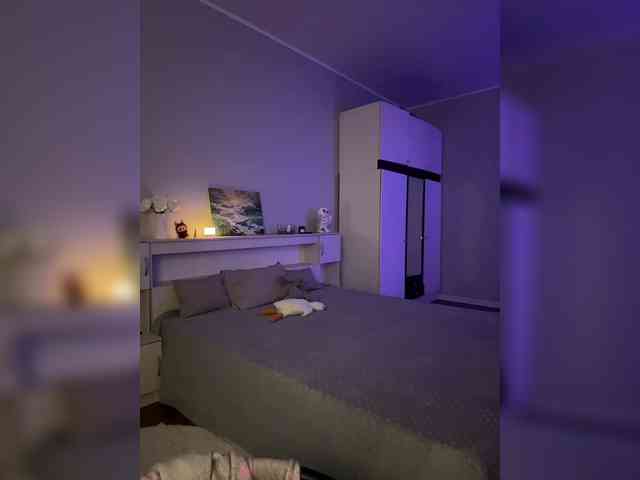 ShyAlya webcam