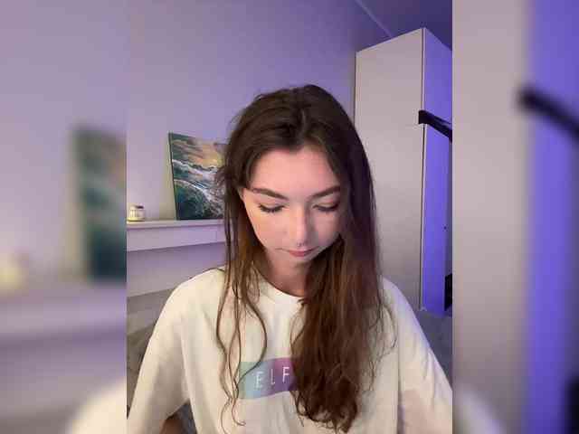 ShyAlya webcam