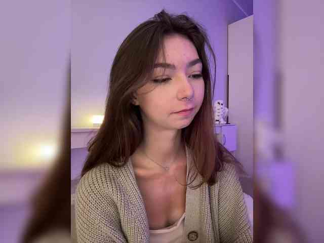 ShyAlya webcam