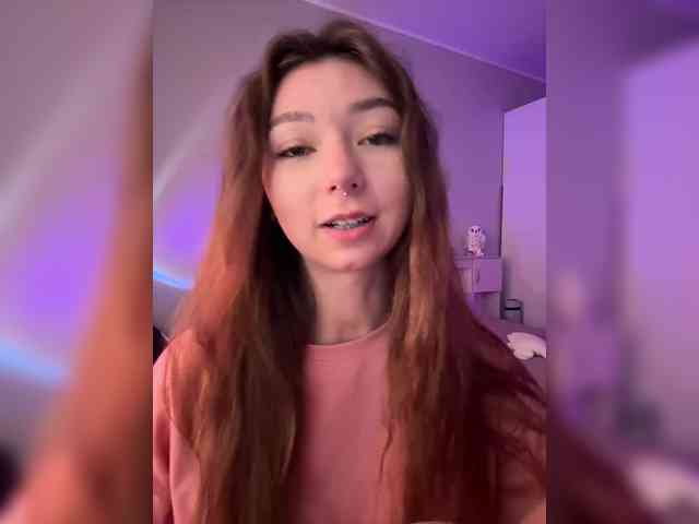 ShyAlya webcam