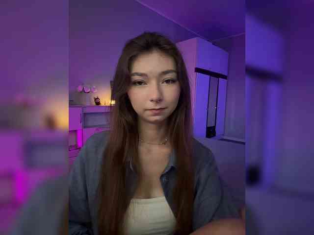 ShyAlya webcam