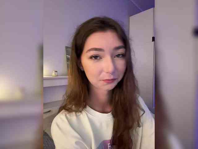ShyAlya webcam