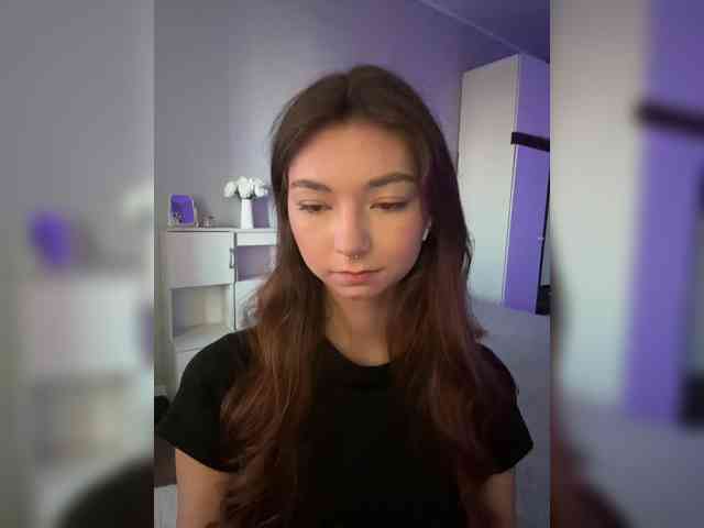 ShyAlya webcam