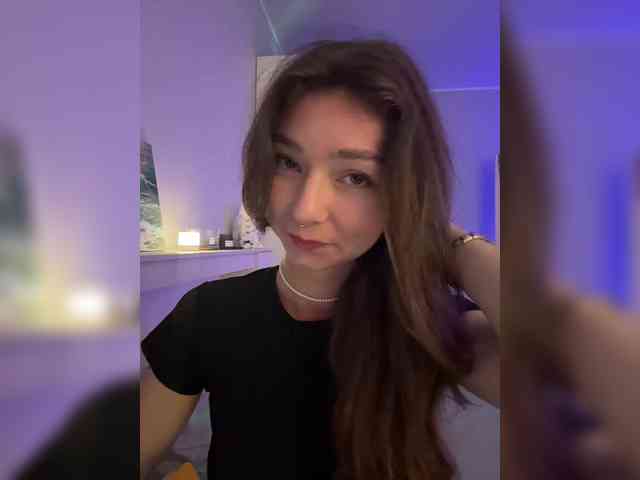 ShyAlya webcam