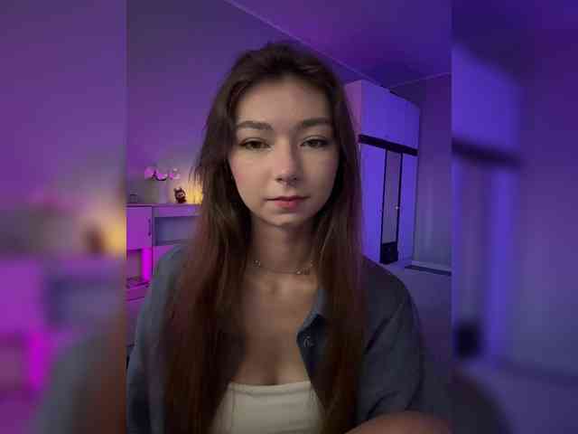 ShyAlya webcam