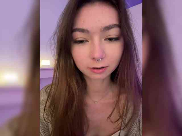 ShyAlya webcam