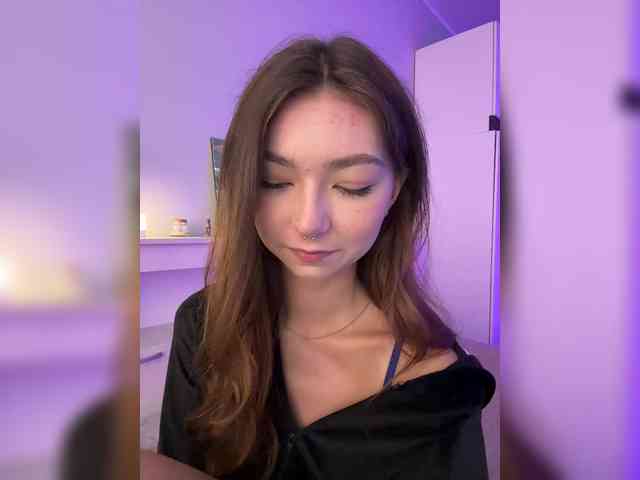 ShyAlya webcam