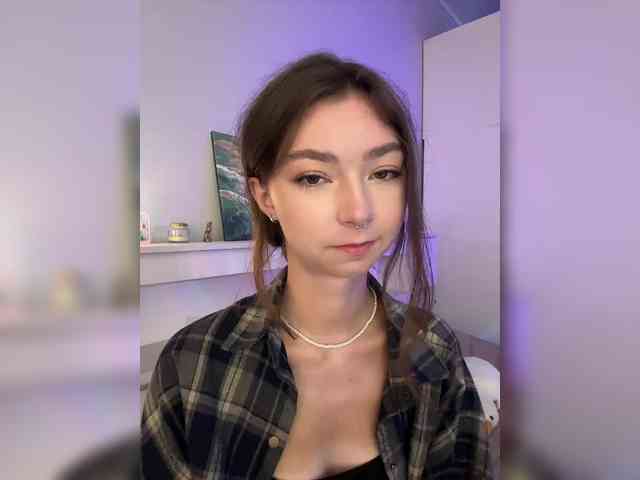 ShyAlya webcam