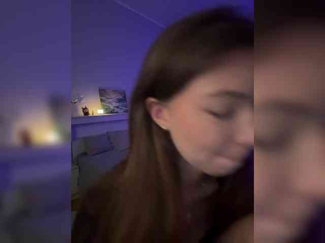 ShyAlya webcam