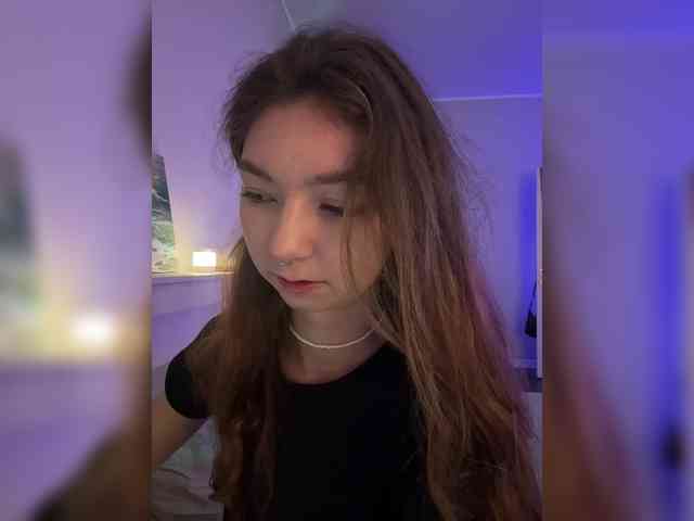 ShyAlya webcam