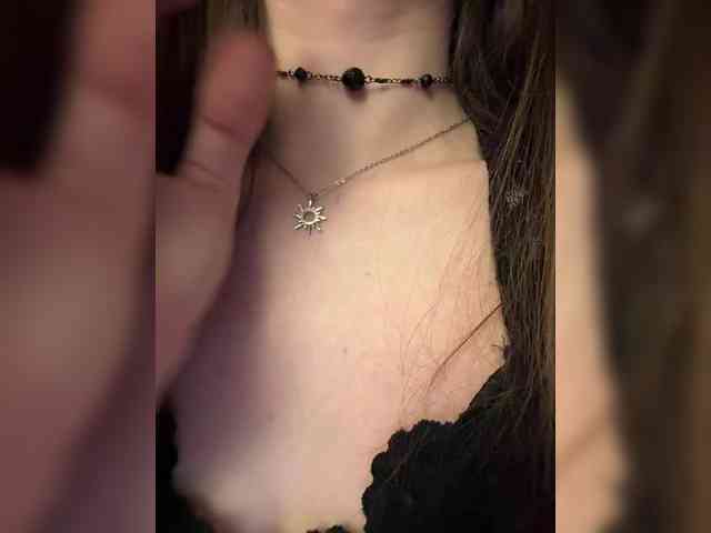 ShyAlya webcam