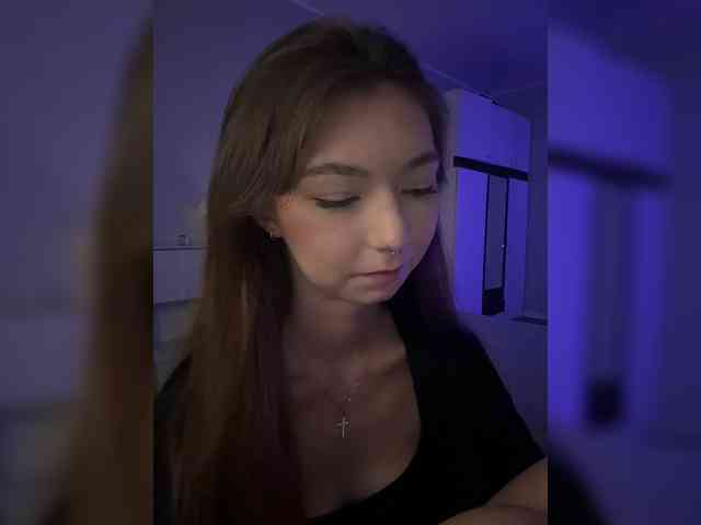 ShyAlya webcam