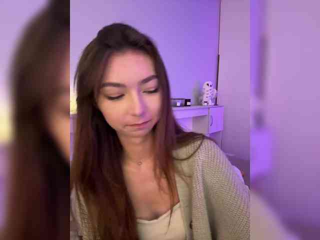 ShyAlya webcam