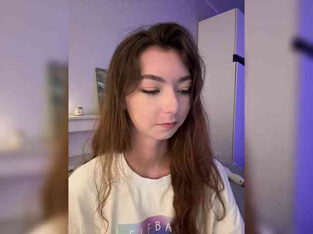 ShyAlya webcam