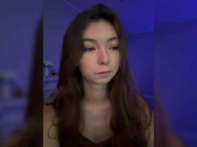 ShyAlya webcam