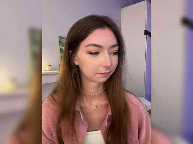 ShyAlya webcam