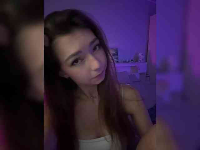 ShyAlya webcam