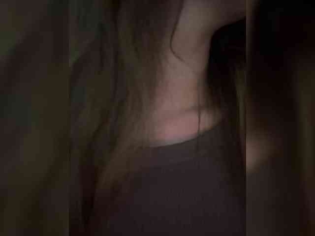 ShyAlya webcam