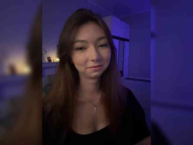 ShyAlya webcam