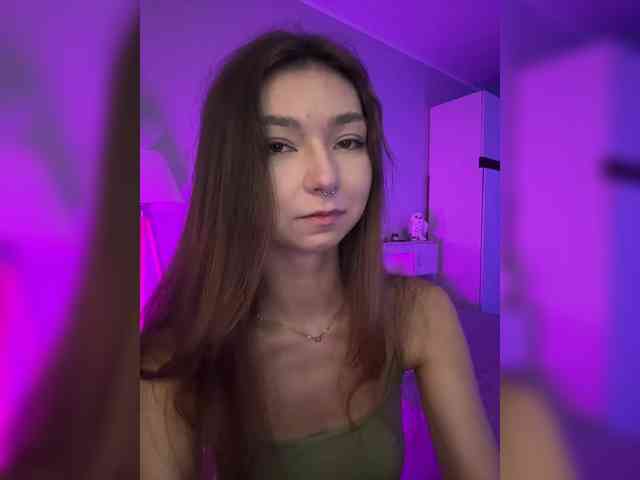 ShyAlya webcam