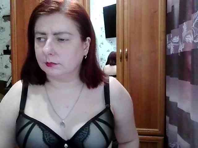 SophieNightAh webcam