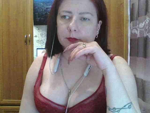SophieNightAh webcam