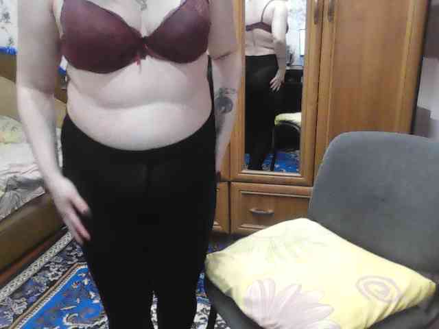 SophieNightAh webcam