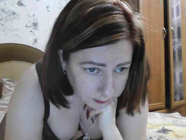 SophieNightAh webcam