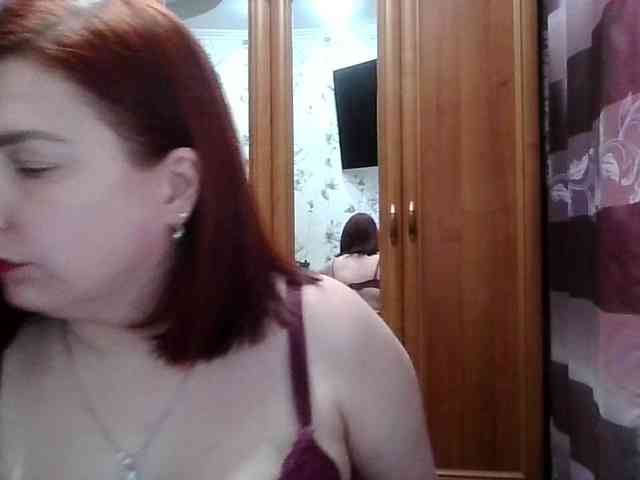 SophieNightAh webcam