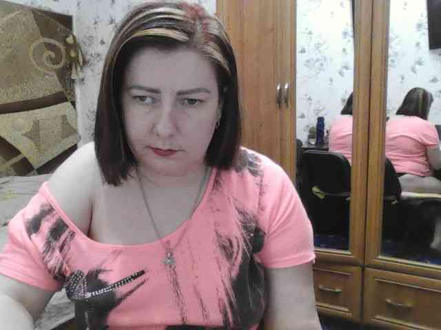 SophieNightAh webcam