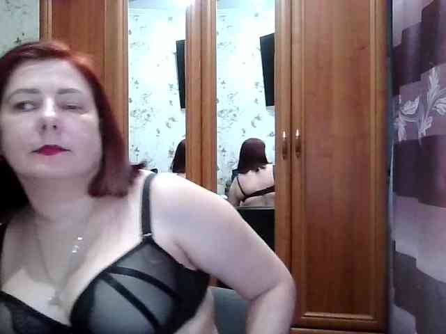 SophieNightAh webcam