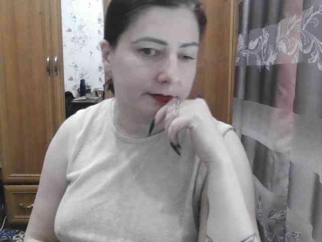 SophieNightAh webcam