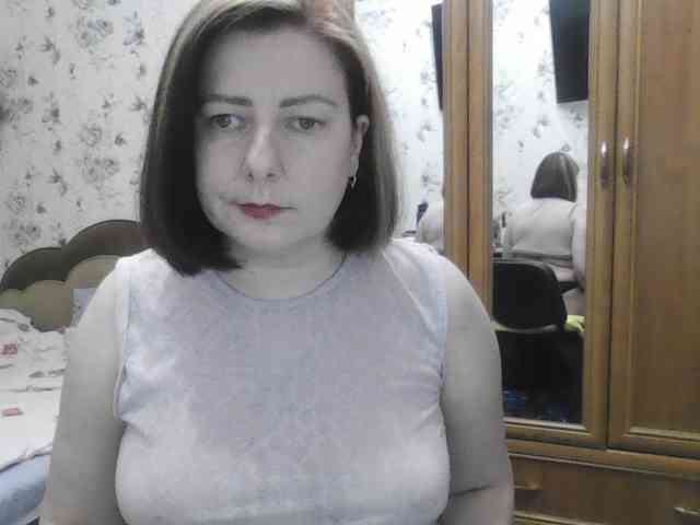 SophieNightAh webcam