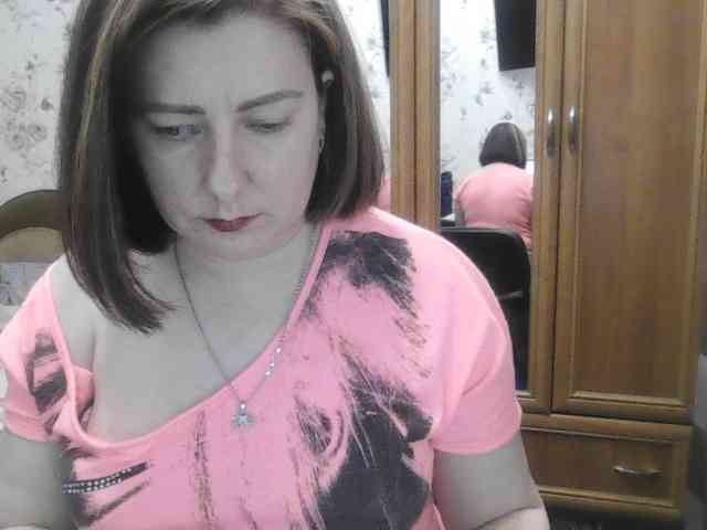 SophieNightAh webcam