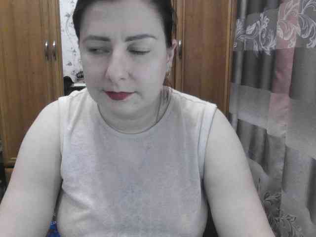 SophieNightAh webcam
