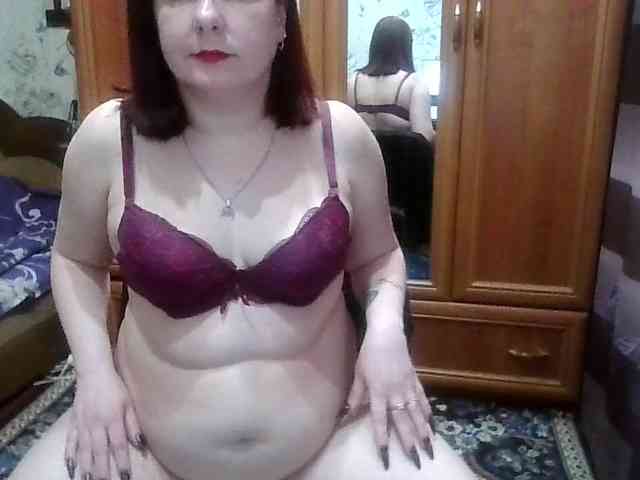 SophieNightAh webcam