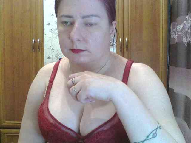 SophieNightAh webcam
