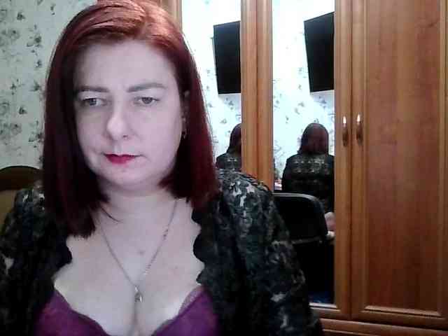 SophieNightAh webcam