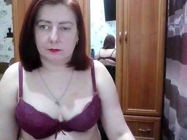 SophieNightAh webcam