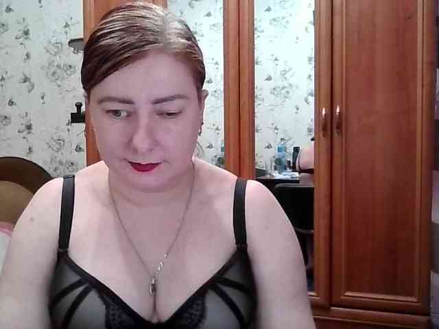 SophieNightAh webcam