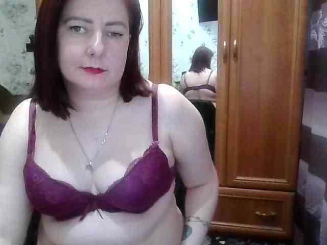 SophieNightAh webcam