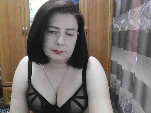 SophieNightAh webcam