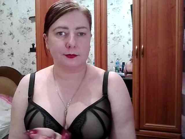 SophieNightAh webcam